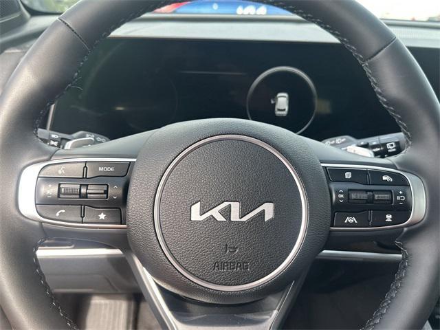 new 2025 Kia Sportage Hybrid car, priced at $40,205
