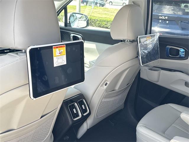 new 2025 Kia Sorento car, priced at $43,375