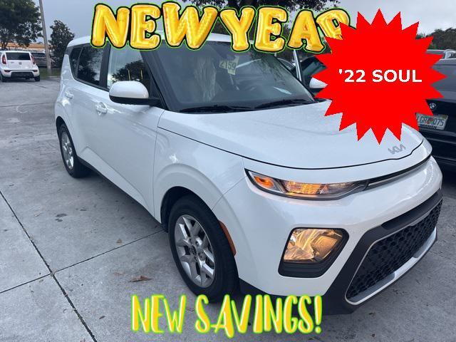 used 2022 Kia Soul car, priced at $15,999