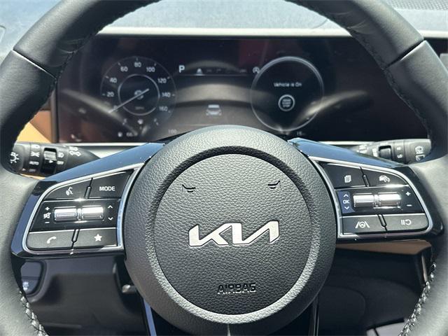 new 2025 Kia Seltos car, priced at $29,345