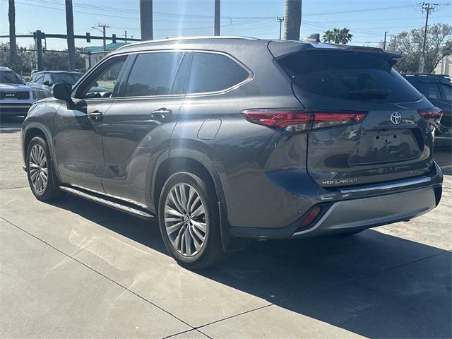 used 2021 Toyota Highlander car, priced at $39,499