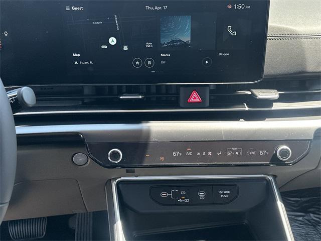 new 2025 Kia Carnival car, priced at $40,675