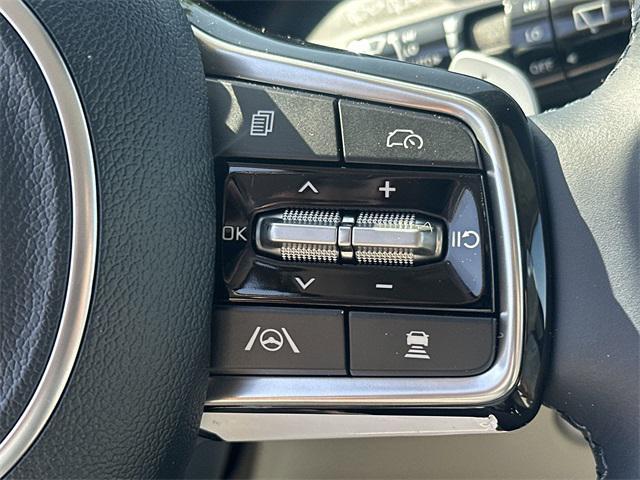 new 2025 Kia Carnival Hybrid car, priced at $57,800