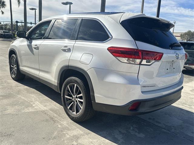 used 2019 Toyota Highlander car, priced at $24,899