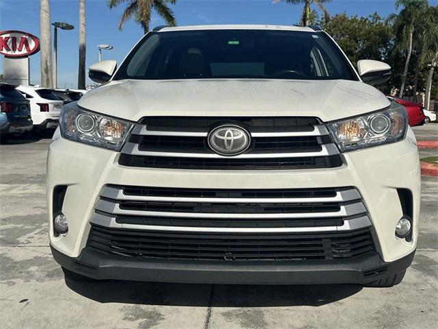 used 2019 Toyota Highlander car, priced at $24,899