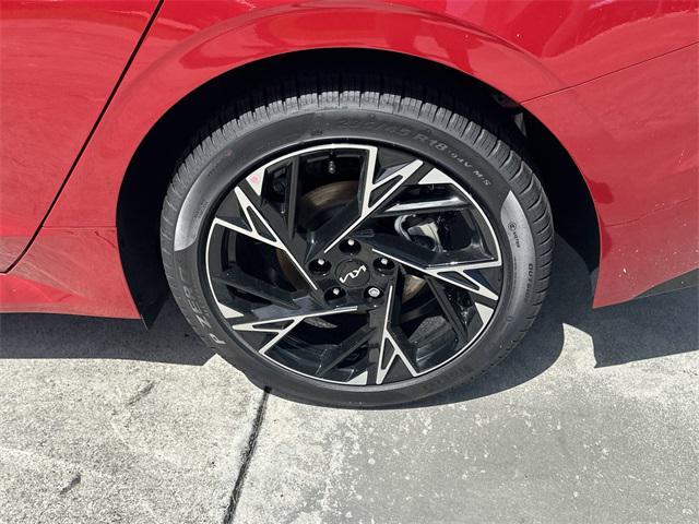 new 2025 Kia K5 car, priced at $32,395