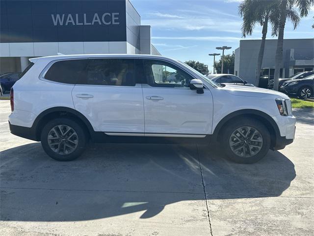 used 2024 Kia Telluride car, priced at $30,999