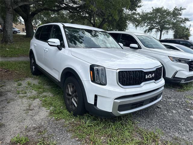 used 2024 Kia Telluride car, priced at $30,999