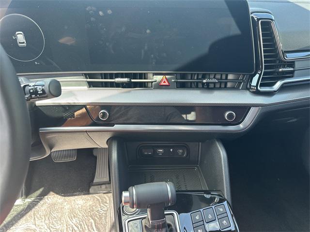 new 2025 Kia Sportage car, priced at $37,305