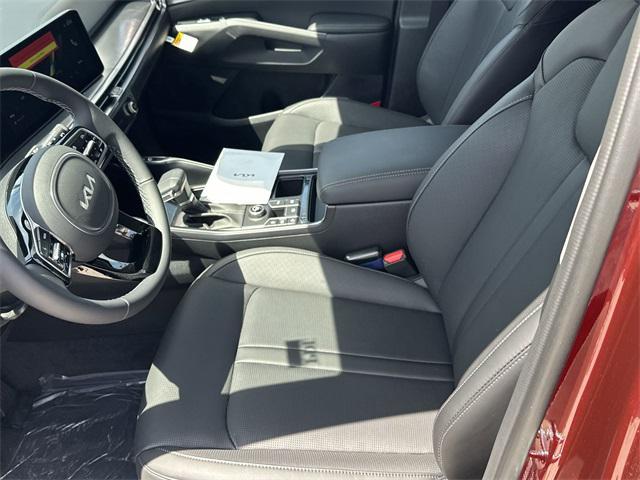 new 2025 Kia Sorento car, priced at $38,675
