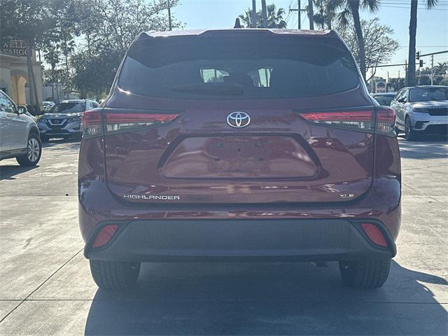 used 2020 Toyota Highlander car, priced at $25,999