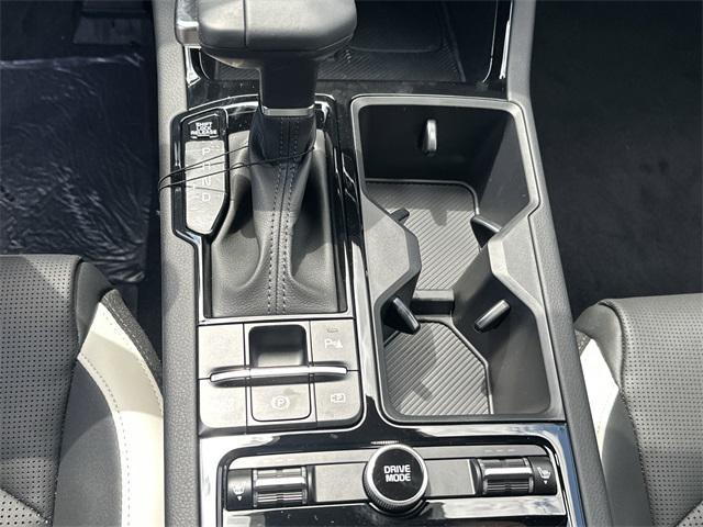 new 2025 Kia K5 car, priced at $30,175