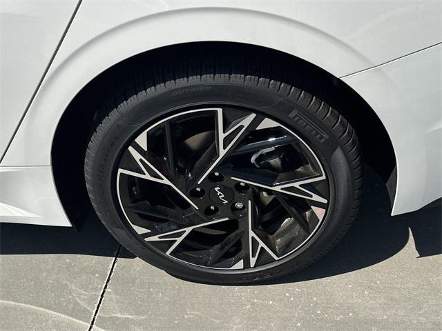 new 2025 Kia K5 car, priced at $32,175