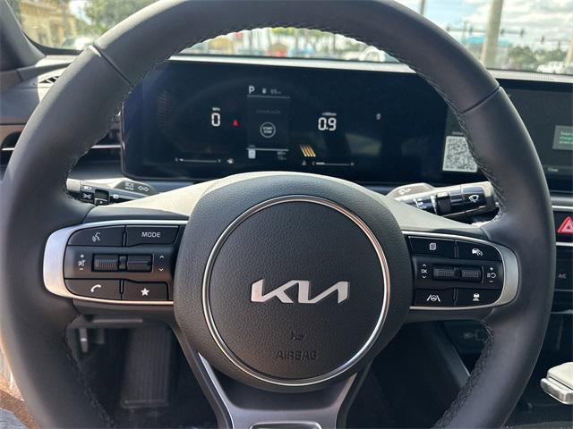 new 2025 Kia K5 car, priced at $32,175