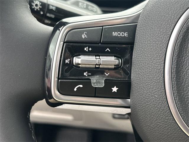 new 2025 Kia Sorento car, priced at $38,675