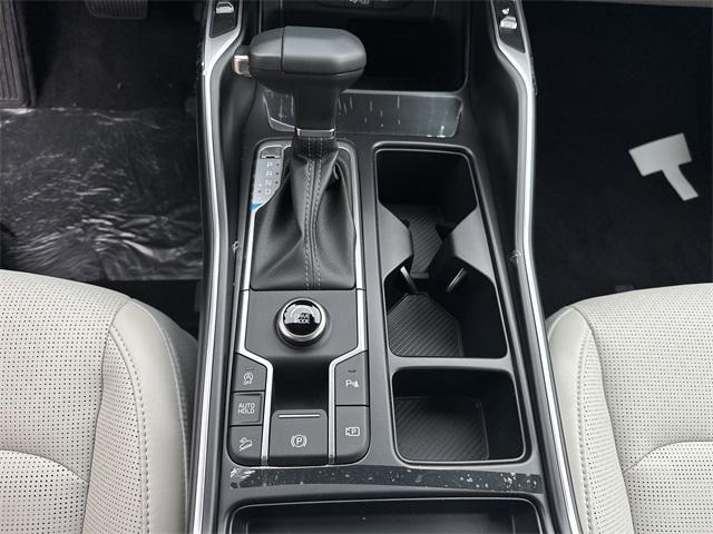 new 2025 Kia Sorento car, priced at $38,675