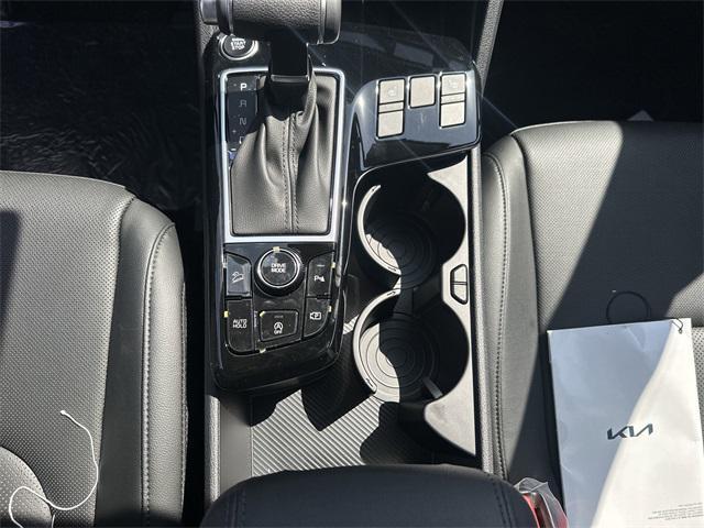 new 2025 Kia Sportage car, priced at $31,060