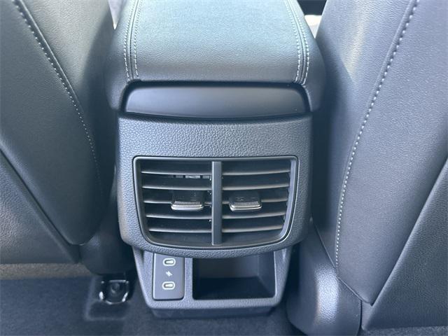 new 2025 Kia Seltos car, priced at $27,440