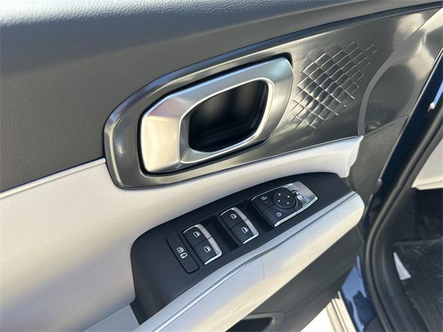 new 2025 Kia K5 car, priced at $30,175