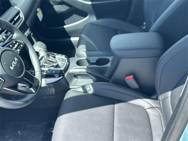 new 2025 Kia Seltos car, priced at $28,150
