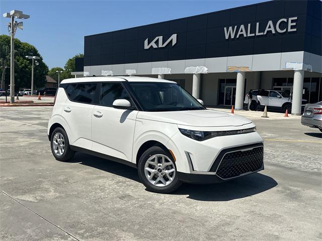 new 2025 Kia Soul car, priced at $23,255