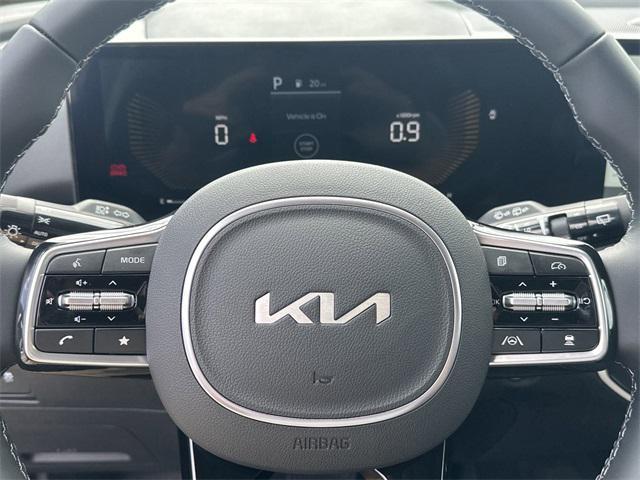 new 2025 Kia Sorento car, priced at $38,325
