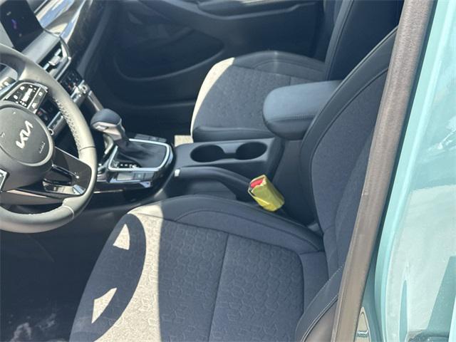 new 2025 Kia Seltos car, priced at $27,545