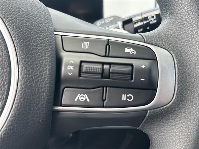 new 2025 Kia Sportage Hybrid car, priced at $30,490