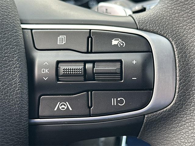new 2025 Kia Sportage Hybrid car, priced at $30,490