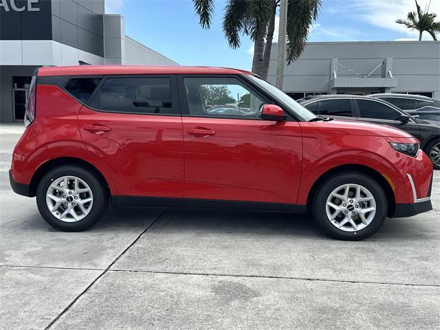 new 2025 Kia Soul car, priced at $22,560