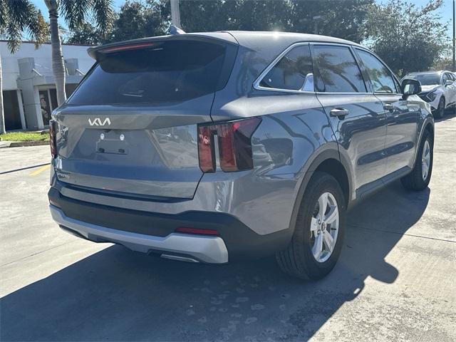 new 2025 Kia Sorento car, priced at $33,940