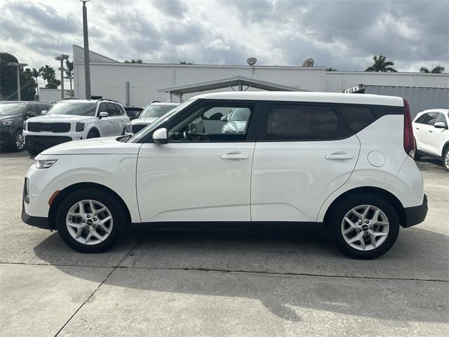 used 2022 Kia Soul car, priced at $15,555