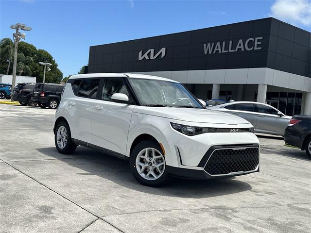 new 2025 Kia Soul car, priced at $22,905