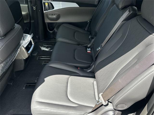 new 2025 Kia Carnival car, priced at $41,150