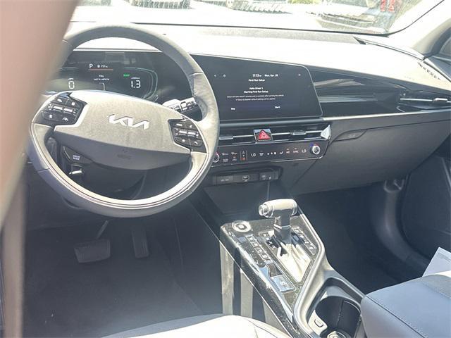 new 2025 Kia Niro car, priced at $35,105