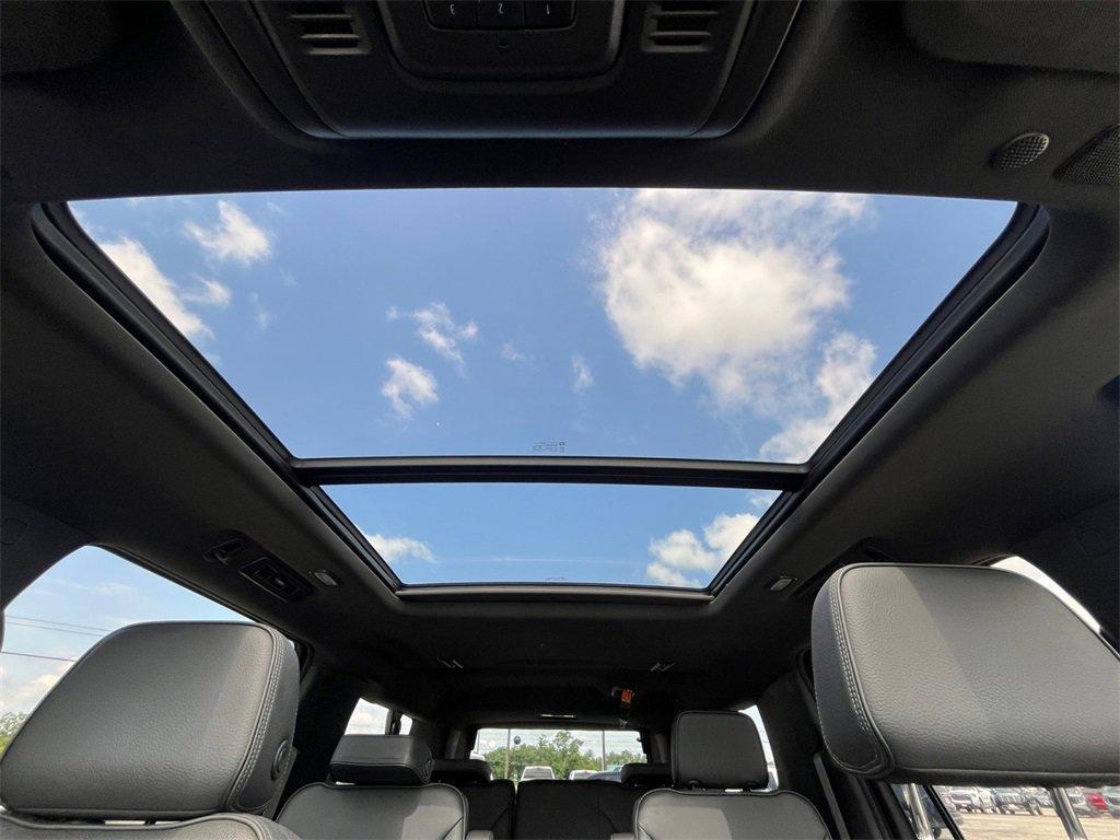 used 2021 GMC Yukon XL car, priced at $44,393