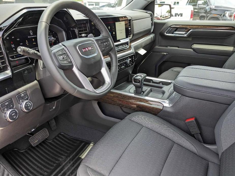 new 2024 GMC Sierra 1500 car, priced at $51,655