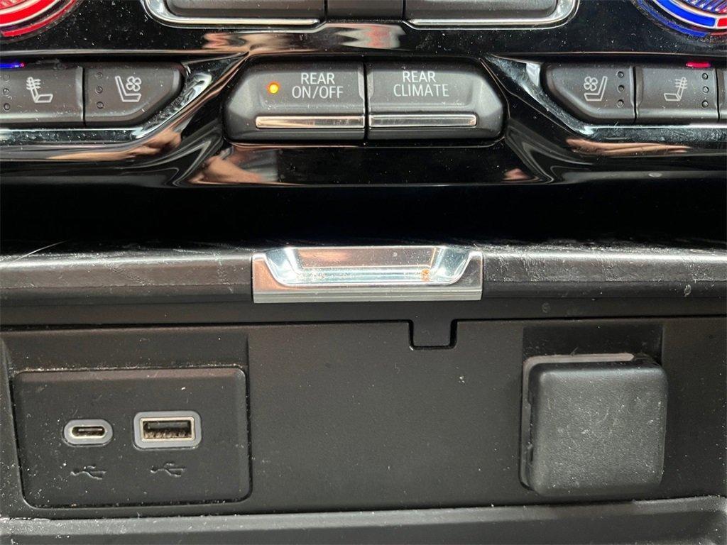 used 2021 GMC Yukon car, priced at $44,846