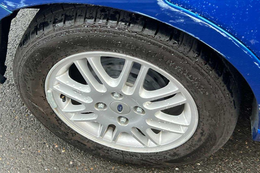 used 2010 Ford Focus car, priced at $5,999