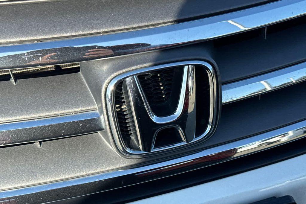 used 2012 Honda CR-V car, priced at $12,999