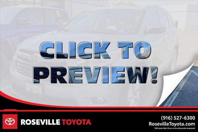 used 2015 Toyota Highlander Hybrid car, priced at $21,999