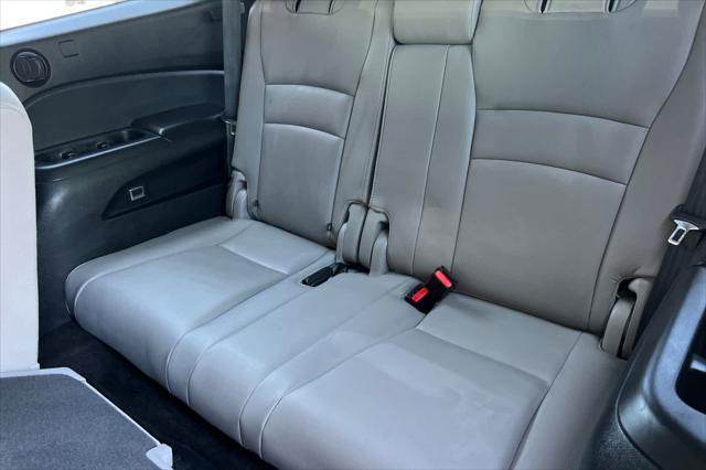 used 2017 Honda Pilot car, priced at $25,999