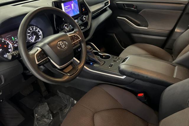 used 2023 Toyota Highlander car, priced at $32,977