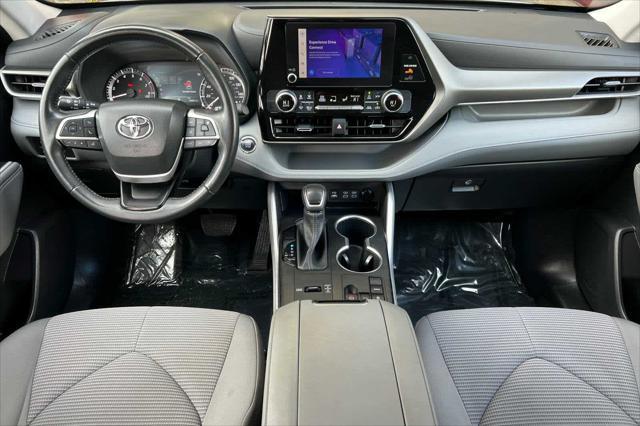 used 2023 Toyota Highlander car, priced at $32,977