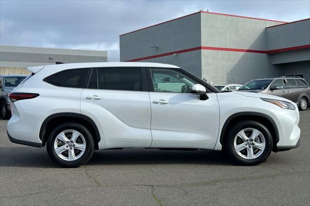 used 2024 Toyota Highlander car, priced at $35,977