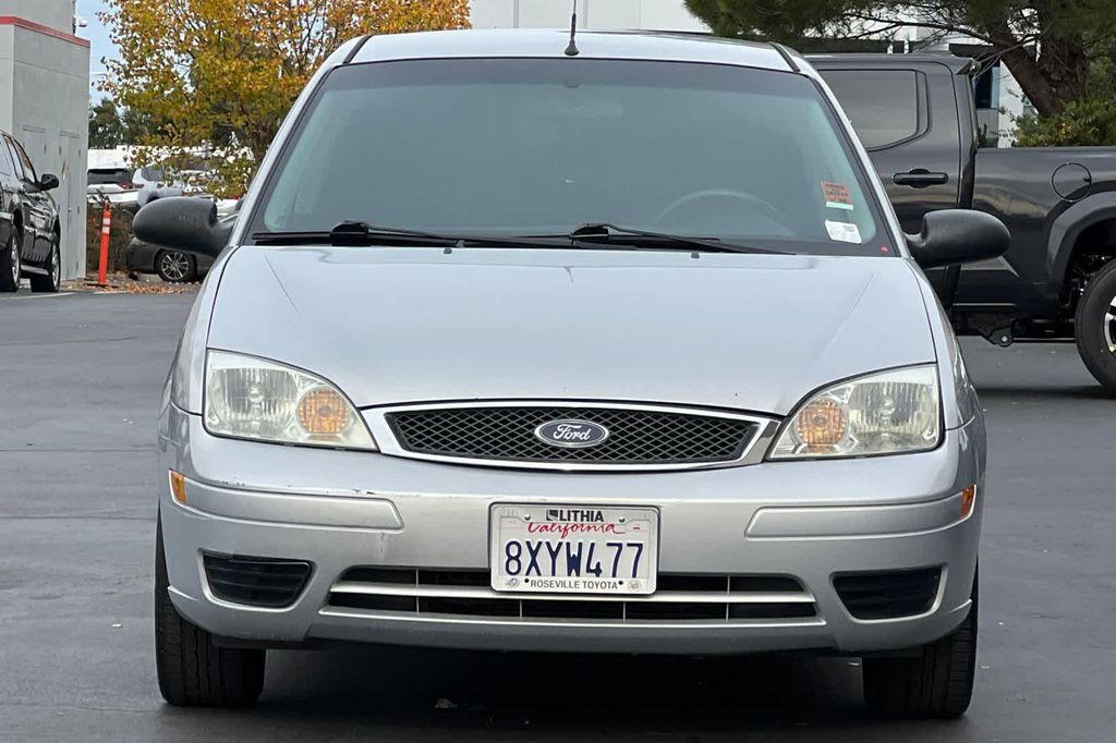 used 2005 Ford Focus car, priced at $4,999