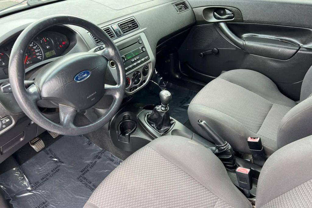 used 2005 Ford Focus car, priced at $4,999