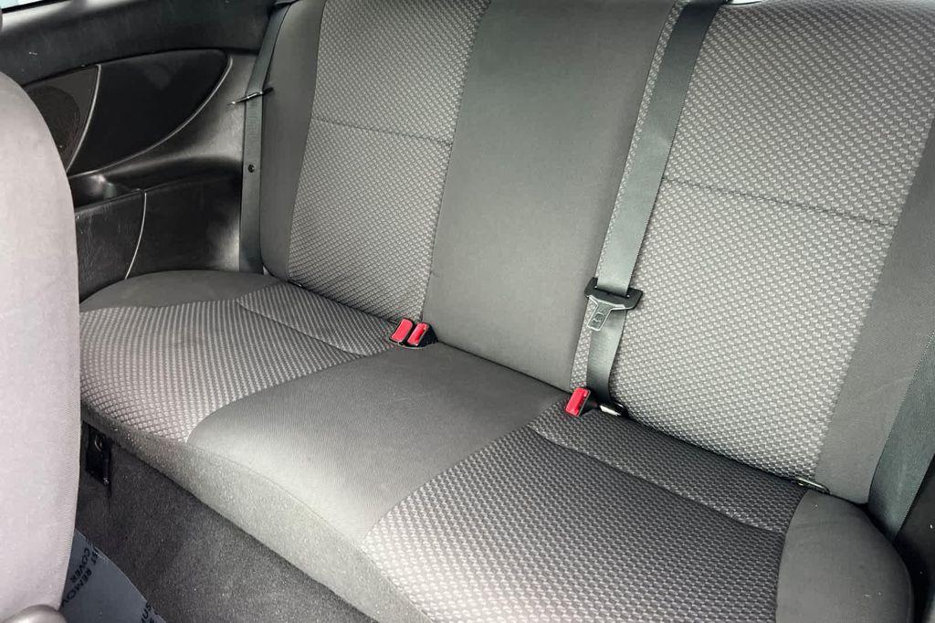 used 2005 Ford Focus car, priced at $4,999