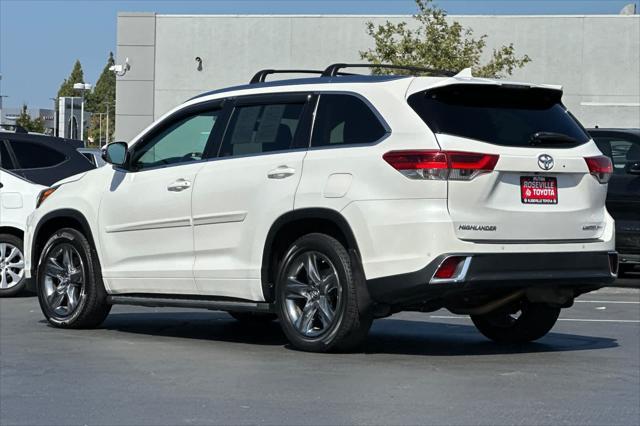 used 2019 Toyota Highlander car, priced at $29,977