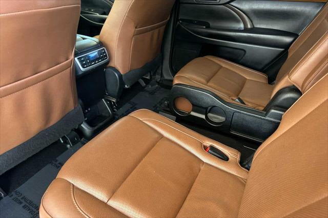 used 2019 Toyota Highlander car, priced at $29,977